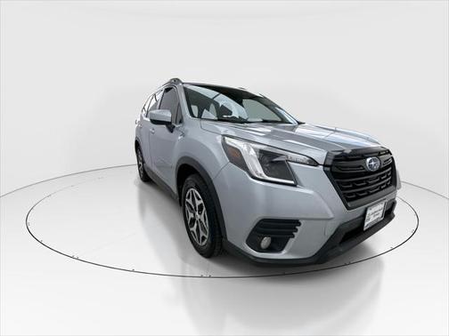 2022 Subaru Forester Premium