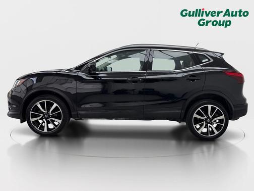 Magnetic Black 2018 Nissan Rogue Sport SL