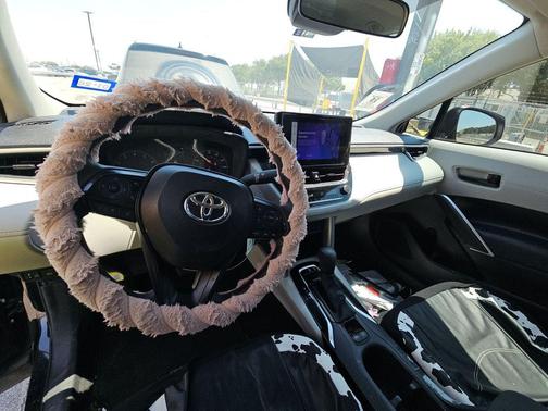 Jet Black 2024 Toyota Corolla Cross L