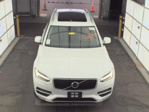2018 Volvo XC90 T5 Momentum