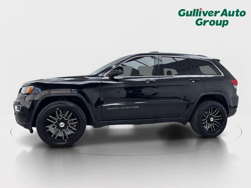 Diamond Black Crystal Pearlcoat 2018 Jeep Grand Cherokee Laredo E