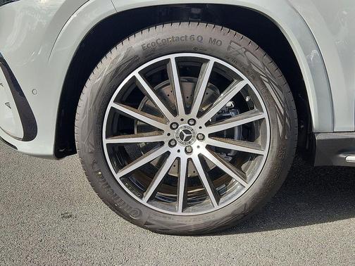 2026 Mercedes-Benz GLS 580