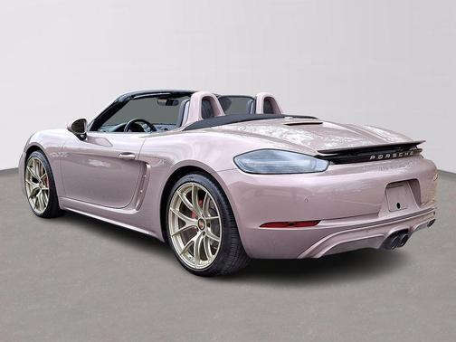 2022 Porsche 718 Boxster S