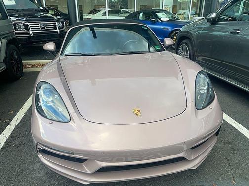 2022 Porsche 718 Boxster S