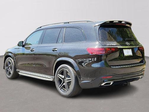 Obsidian Black Metallic 2026 Mercedes-Benz GLS 450 4MATIC