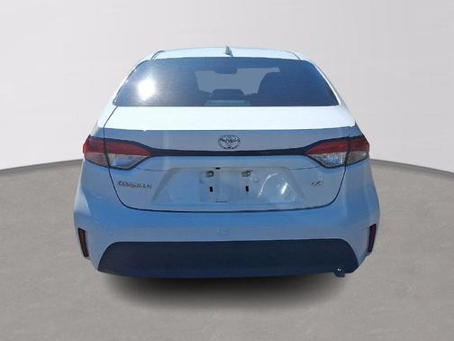 Ice 2024 Toyota Corolla LE
