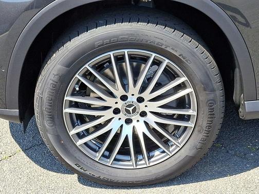 2025 Mercedes-Benz GLC 300 Base 4MATIC