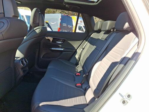 Polar White 2026 Mercedes-Benz GLC 300 Base 4MATIC