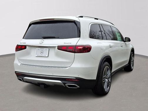 2025 Mercedes-Benz GLS 450 4MATIC