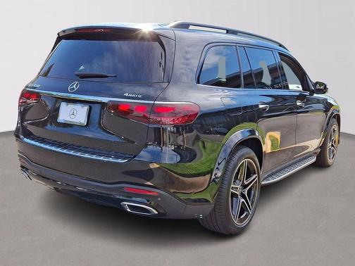 2026 Mercedes-Benz GLS 450