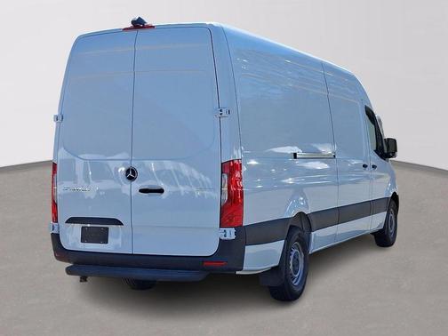 2025 Mercedes-Benz Sprinter 2500 High Roof
