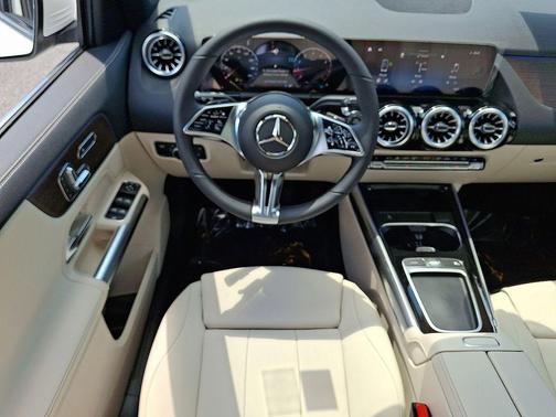 Metallic 2026 Mercedes-Benz GLA 250 Base 4MATIC