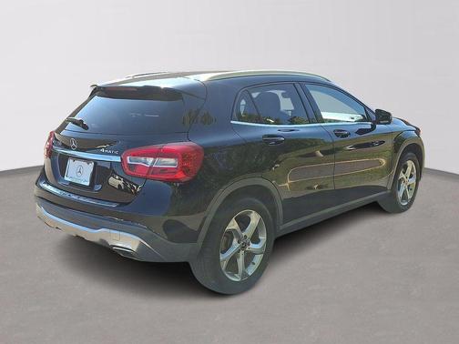 2020 Mercedes-Benz GLA 250 Base 4MATIC