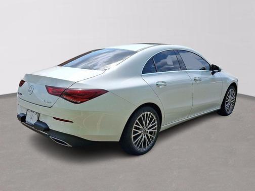 2022 Mercedes-Benz CLA 250 Base 4MATIC