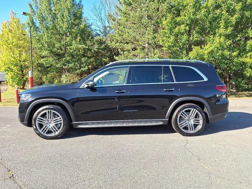 2026 Mercedes-Benz GLS 450 