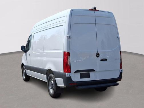 2025 Mercedes-Benz Sprinter 2500 Standard Roof