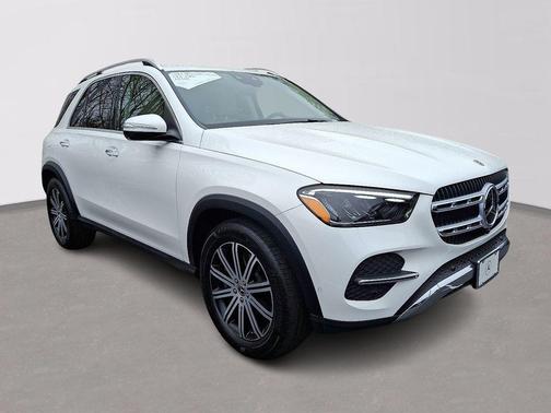 White 2025 Mercedes-Benz GLE 450e 4MATIC