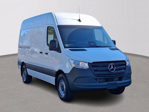 2025 Mercedes-Benz Sprinter 2500 Standard Roof