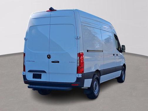 2025 Mercedes-Benz Sprinter 2500 Standard Roof