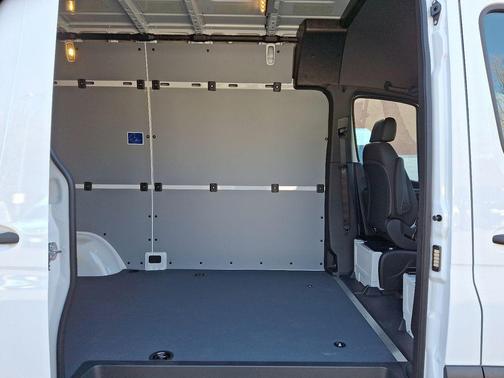 2025 Mercedes-Benz Sprinter 2500 Standard Roof