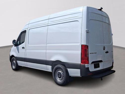 2025 Mercedes-Benz Sprinter 2500 Standard Roof