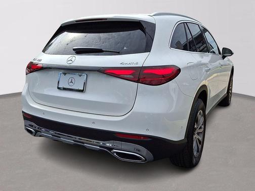 2026 Mercedes-Benz GLC 300 Base 4MATIC