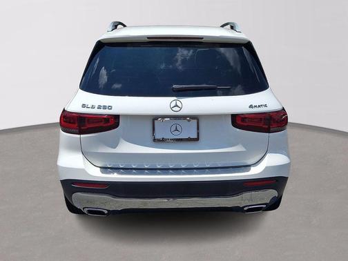 White 2022 Mercedes-Benz GLB 250 Base 4MATIC