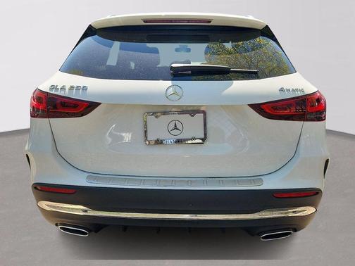 Polar White 2023 Mercedes-Benz GLA 250 Base 4MATIC