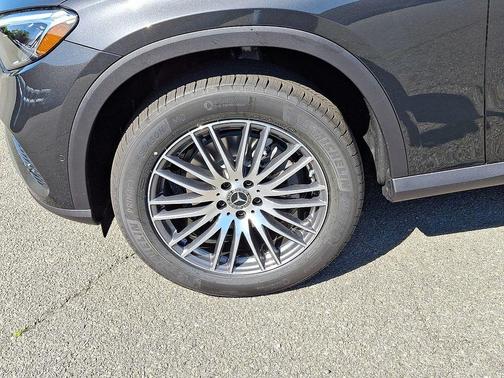 2025 Mercedes-Benz GLC 300 Base 4MATIC