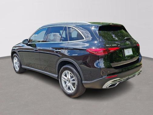 2025 Mercedes-Benz GLC 300 Base 4MATIC