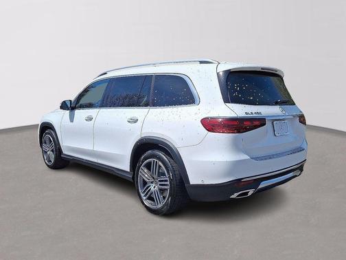 Polar White 2026 Mercedes-Benz GLS 450 4MATIC