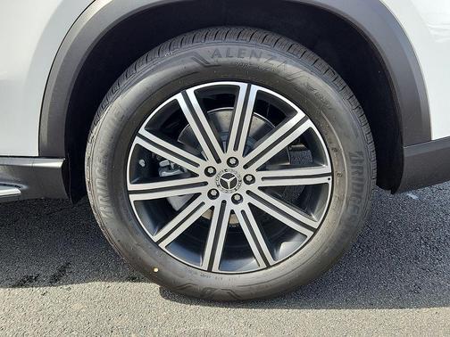 Polar White 2026 Mercedes-Benz GLE 450e Base 4MATIC