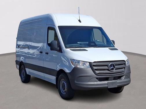 2025 Mercedes-Benz Sprinter 2500 Standard Roof