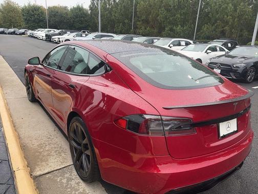 2022 Tesla Model S Plaid
