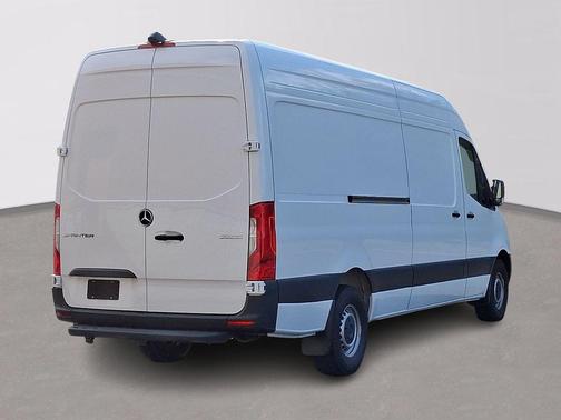 2025 Mercedes-Benz Sprinter 2500 High Roof