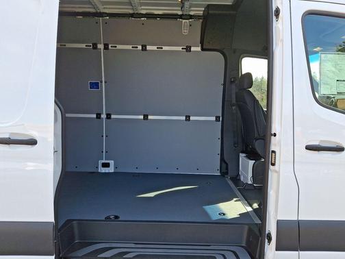 2025 Mercedes-Benz Sprinter 2500 High Roof