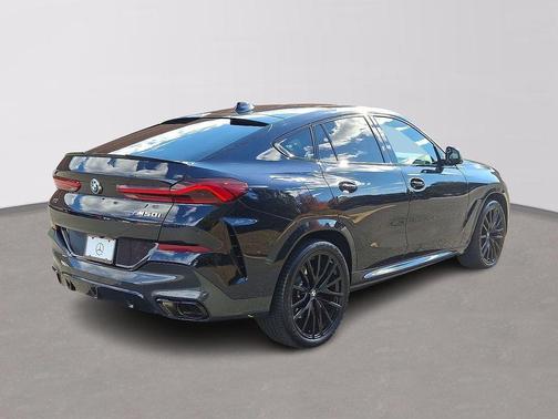 2023 BMW X6 M50i