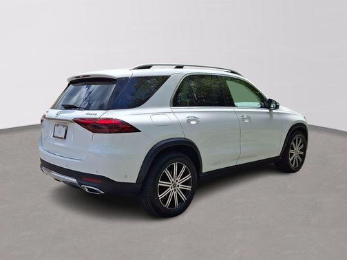 Polar White 2025 Mercedes-Benz GLE 450e 4MATIC