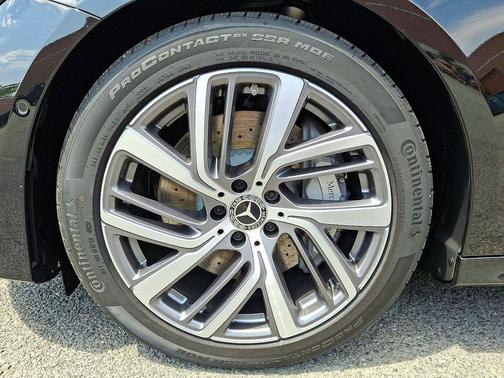 Black 2027 Mercedes-Benz E-Class E 450