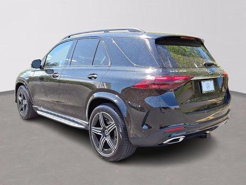Obsidian Black Metallic 2026 Mercedes-Benz GLE 450 4MATIC