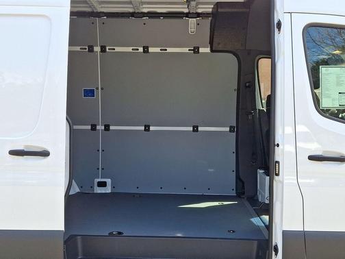 2025 Mercedes-Benz Sprinter 2500 144 WB