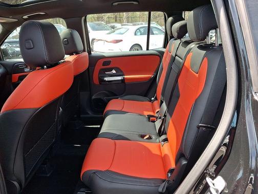 2026 Mercedes-Benz AMG GLB 35 Base