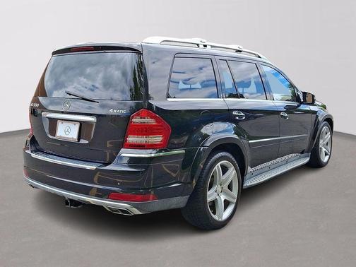 2011 Mercedes-Benz GL-Class GL 550 4MATIC