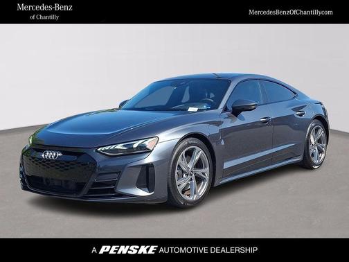 Daytona Gray Pearl Effect 2022 Audi e-tron GT Premium Plus