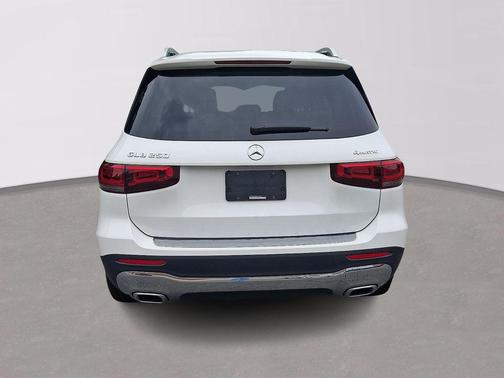 Polar White 2022 Mercedes-Benz GLB 250 Base 4MATIC