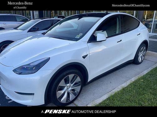 2023 Tesla Model Y Long Range