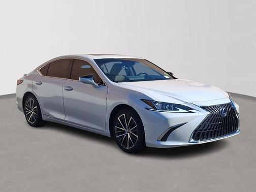 White Pearl 2022 Lexus ES 300h 300H