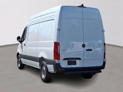 2025 Mercedes-Benz Sprinter 2500 Standard Roof