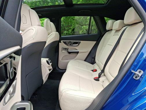 Starling Blue Metallic 2026 Mercedes-Benz GLC 300 Base 4MATIC