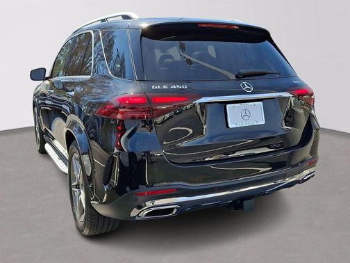 Obsidian Black Metallic 2026 Mercedes-Benz GLE 450 4MATIC